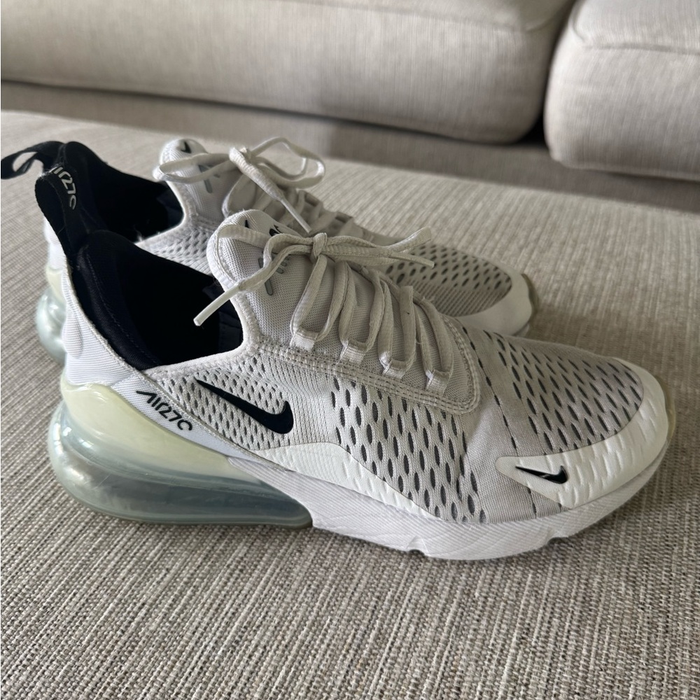 Nike Air Max 270